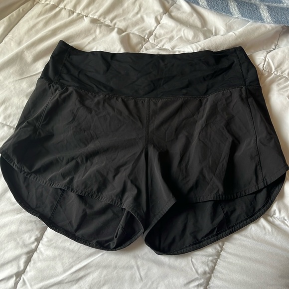 LULULEMON SPEED UP SHORTS SIZE 10 - Picture 1 of 3